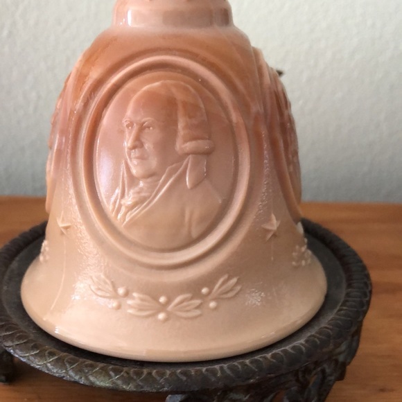 VINTAGE BICENTENNIAL FENTON PATRIOTS BELLS 1776-1976CHOCOLATE SLAG and RED SLAG - Picture 9 of 17